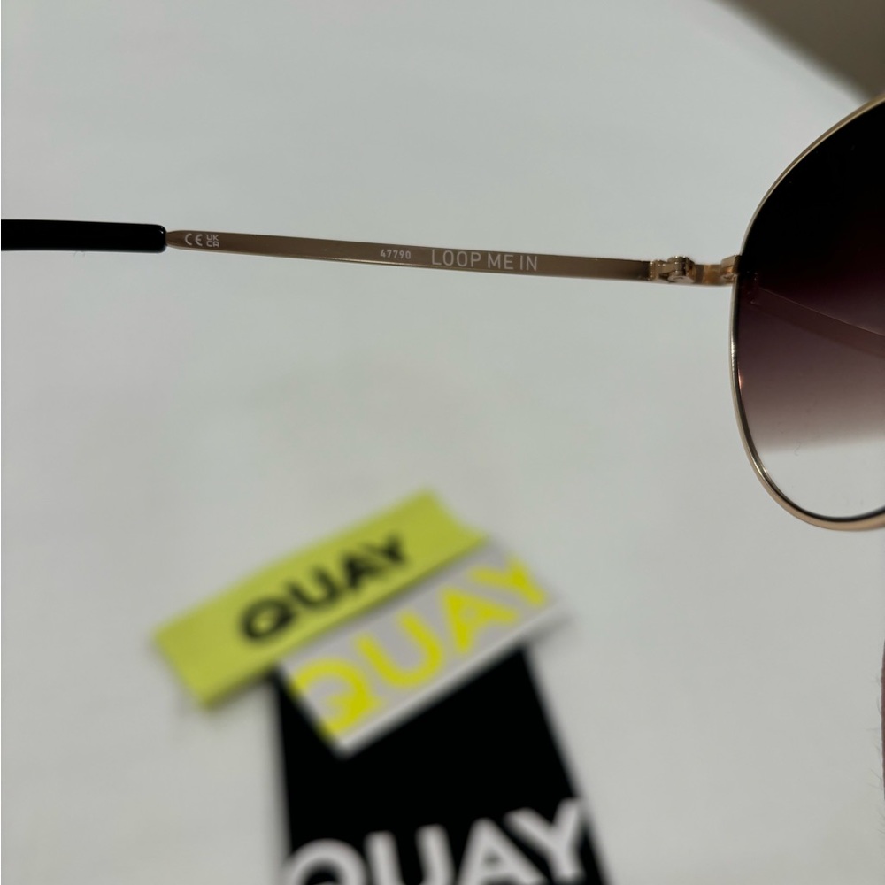 Quay Australia Sunglasses “Loop Me In” - Picture 4 of 7